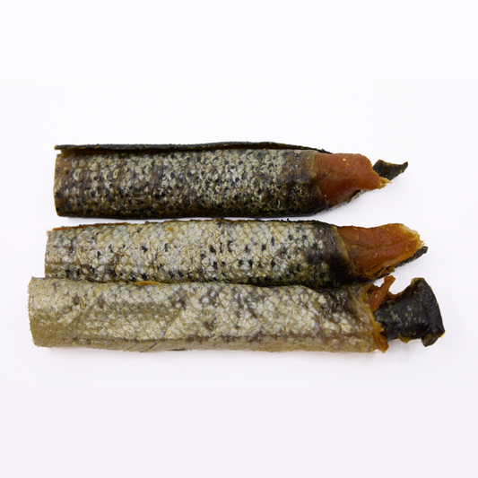 Gedroogde zalmhuiden met vlees - 750 gram